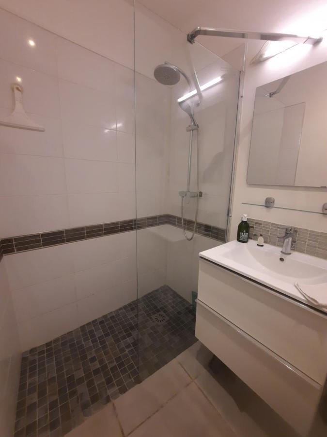 Agreable Appartement T2 Proche Centre Nîmes Esterno foto