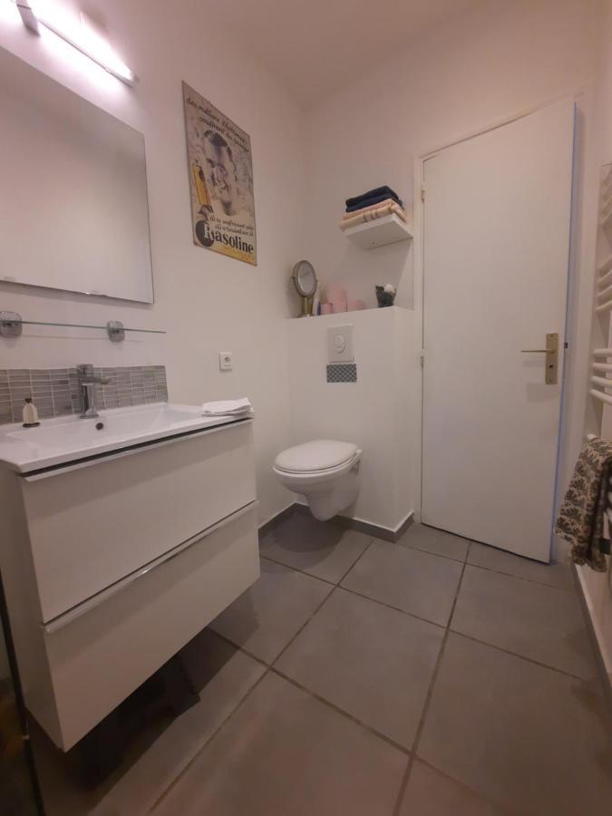 Agreable Appartement T2 Proche Centre Nîmes Esterno foto